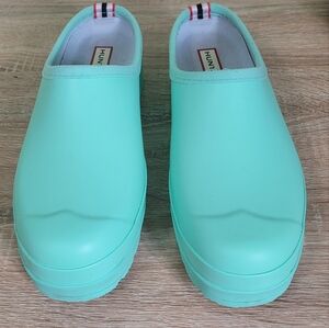Hunter Slip-On Clogs Size 9